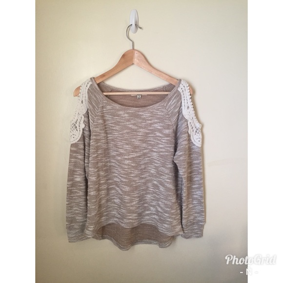 Ya Los Angeles Tops - YA Los Ángeles LOng Sleeve Lace Top